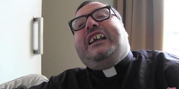 Padre Damian und Holy (Kelly Jai)
