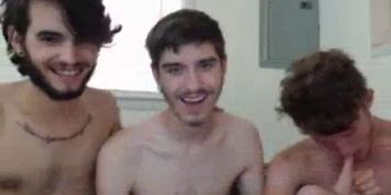 Sweet kissing, caressing and showing our friend's ass (07/20/2015) LIVE(WA)