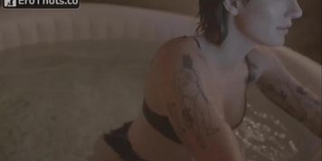 aynmaries webcam show from November-10-2022 03:38:00