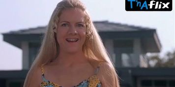 Jennifer Elise Cox Bikini Scene  in A Very Brady Sequel