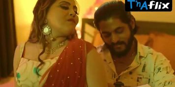Pihu Singh Sexy Scene  in Tere Jaisa Yaar Kaha