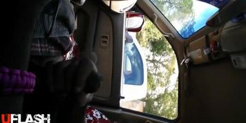 car dick flash she looks