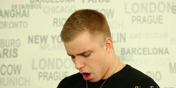 Slut gets eaten in 3some