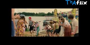 Angelina Strechina Sexy Scene  in Pishcheblok