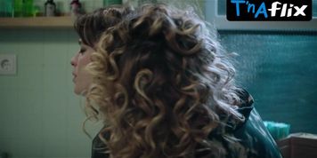 Bruna Quintas Lesbian Scene  in A Lista