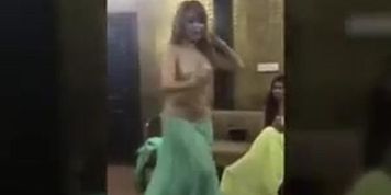 Hot Indian dancer 2 00:02/03:17