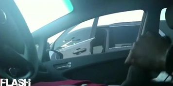 Flashing Milfs in SUV's