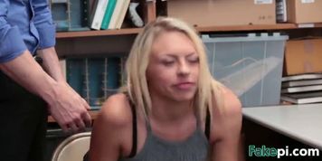 Teen blonde is starting to like that fuck rod