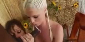 Slutty cowgirls Julie Night and Jayda Diamonde butt ripped