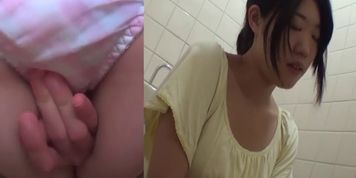 JAPAN VOYEUR TV - Japanese babe rubs her pussy in toilet