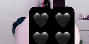 Jugando como perrito ><? te lo dej&eacute; entero y sin censura en .. by joracekujo from OnlyFans | Coomer