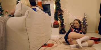 Happy Xmas Fuck !! - Kenzie Reeves (Angel Smalls)