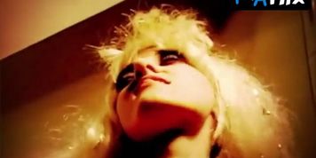 Lea Lawrynowicz Breasts,  Bush Scene  in Acid Head: The Buzzard Nuts County Slaughter