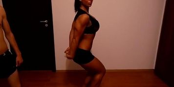 muscle mommy Alesya