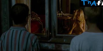 Helena Af Sandeberg Breasts Scene  in Kim Novak Badade Aldrig I Genesarets Sjo