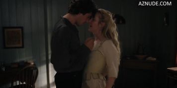 Lauren Lyle Sexy Scene  in Outlander