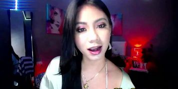 Beautiful Shemale Babe Strip And Strokes Her Big Dick (Beautiful Sexy)