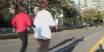 I am spying the sexy runner and her candid tight ass 03zj
