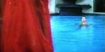 Ara Mina Butt Scene  in Maldita