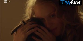 Katsiaryna Shulha Breasts Scene  in Il Confine