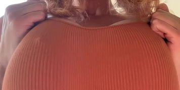 This is all you see when I&rsquo;m on top . So I just made the ho.. by brynnwoods from OnlyFans | Coomer