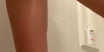 Tiktoker Ashley - shower Fingering pussy Leaked onlyfans (Malibu Candi)