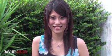 Teen Cutie Gives Outdoor Blowjob On Cam While Being