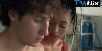 Manon Bresch Sexy Scene  in Mortel