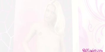 Blonde Anita Makes herself Cum