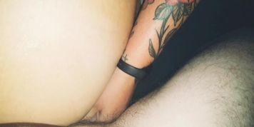 She's on her period so I screw her ass and get anal cream pie cum her sheets
