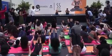 Yoga instructor Shlpa Shtty puts up her big soles