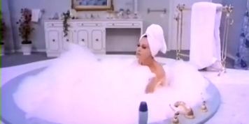Analia Gade Butt Scene  in La Volpe Dalla Coda Di Velluto