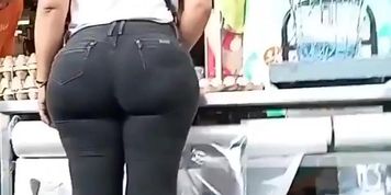 Candid phat ass jeans